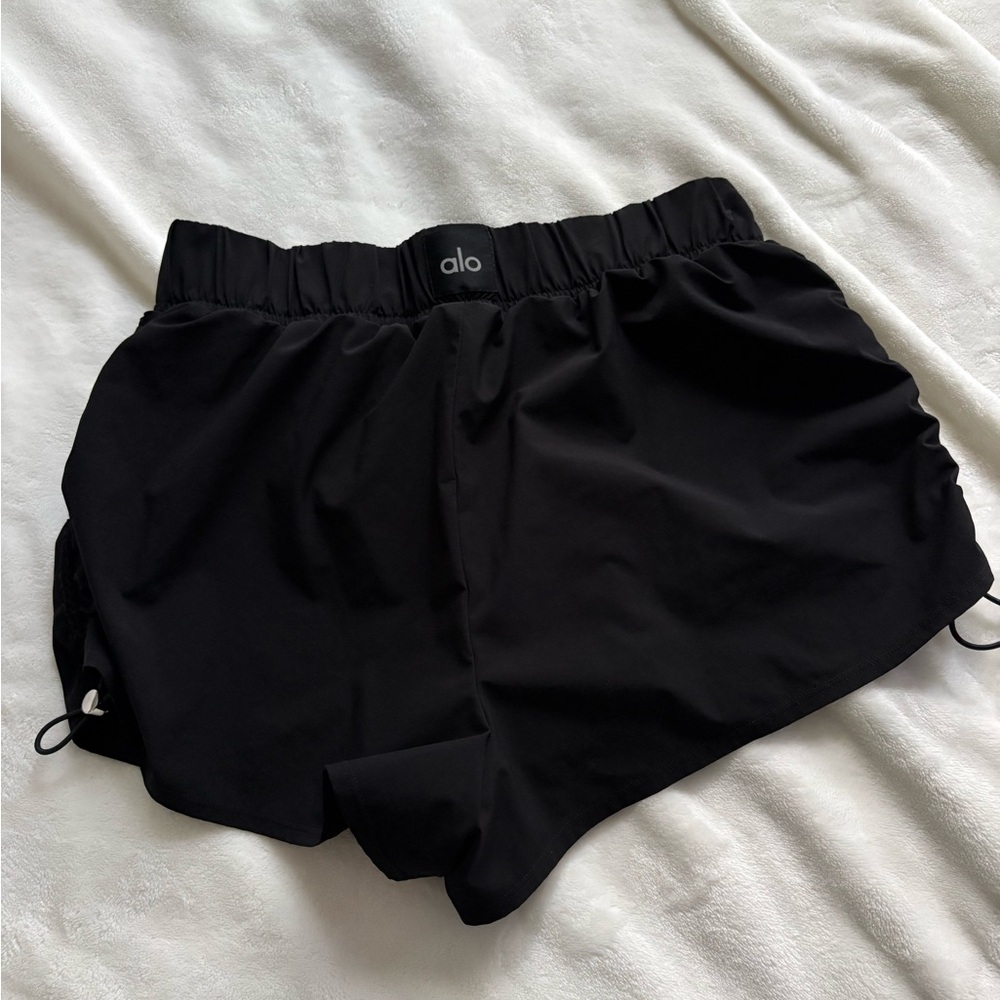 ALO Yoga - Cinch it Up Shorts - Small